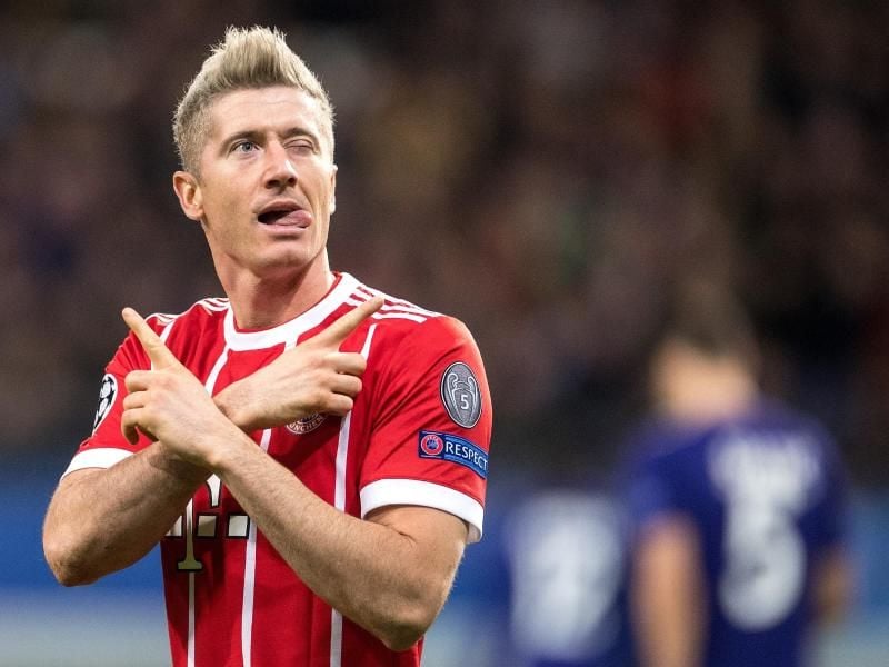 Robert Lewandowski rechnet mit dem ehemaligen Bayern-Coach Carlo Ancelotti ab. Foto: Marius Becker