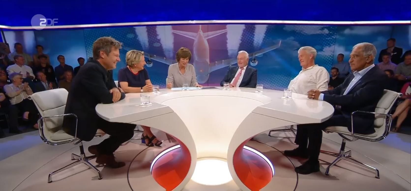 Sind wir zum Verzicht bereit? Dieser Frage gingen bei Maybrit Illner unter anderem Robert Habeck und Wolfgang Kubicki nach.