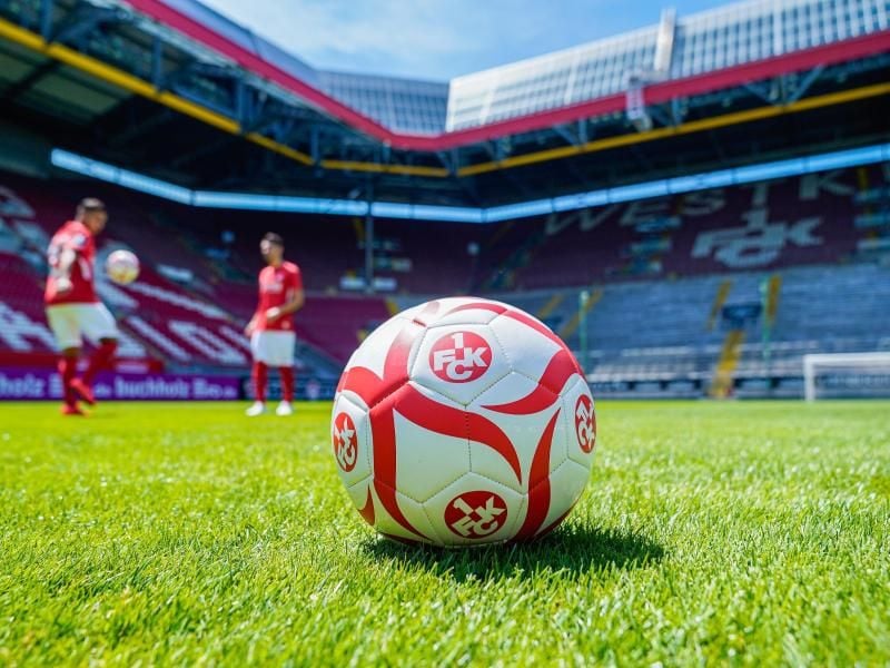 Steht vor dem Gang in die Insolvenz: 1. FC Kaiserslautern. Foto: Uwe Anspach/dpa