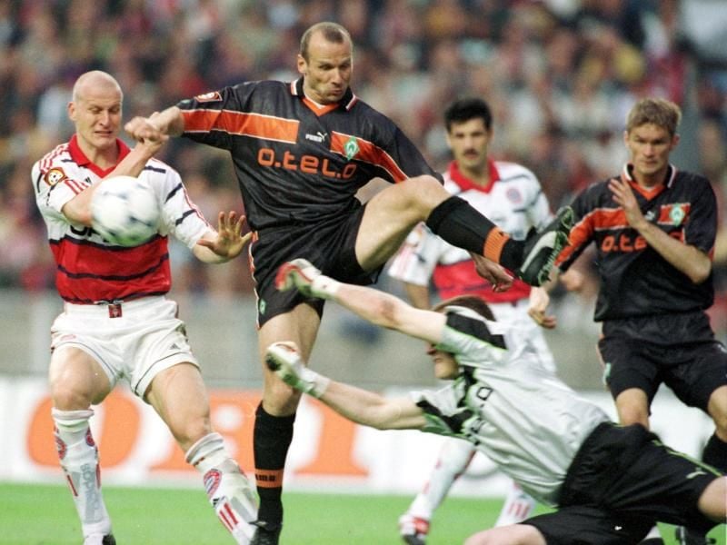 1999 trafen Werder und Bayern im Finale in Berlin aufeinander. Foto: Andreas Altwein