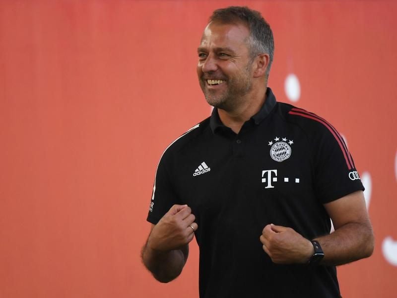 Bayern Münchens Trainer Hansi Flick freut sich schon auf die Champions League. Foto: Matthias Balk/dpa