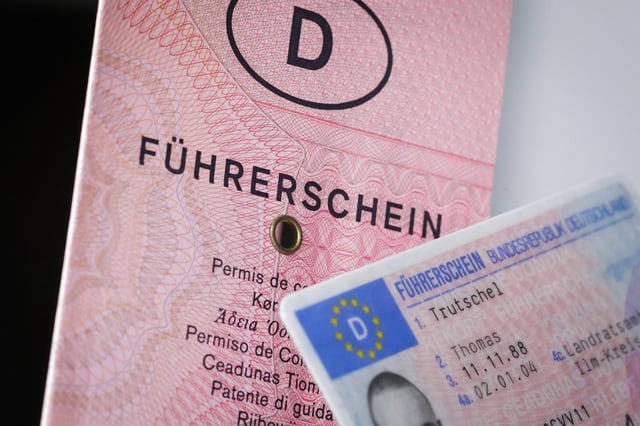 Für alles eine Ausrede: 27-jähriger Weißenfelser kaufte Führerschein in Italien