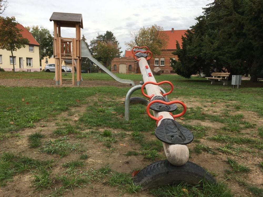 Im Preußlitzer Unterdorf ist ein ehemaliger Spielplatz in diesem Jahr reaktiviert worden.