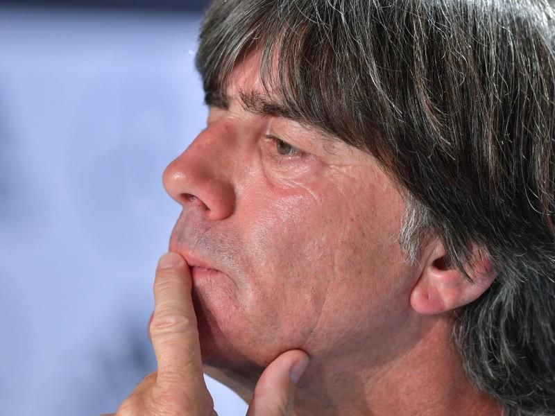 Bundestrainer Joachim Löw sieht seine Nationalspieler ab Dienstag in Berlin zusammen. Foto: Uwe Anspach