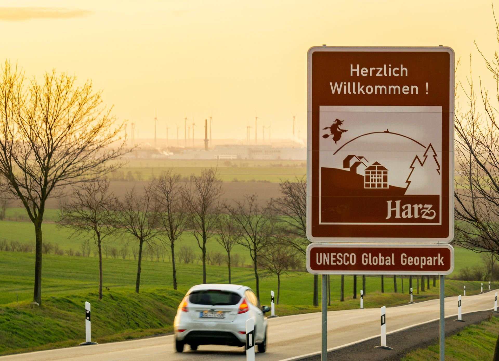 Hinweisschild auf den Unesco Global Geopark Harz.
