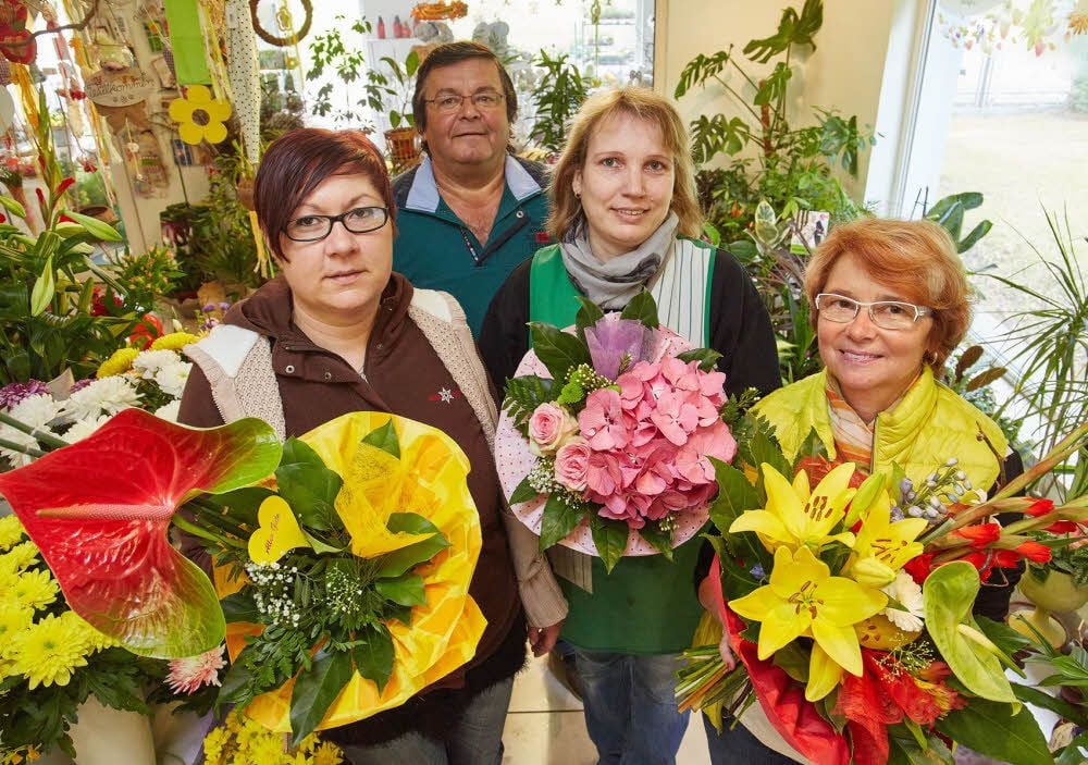 Das Team vom Blumen- und Pflanzenshop Schiwek: Anika Krüger (von links), Bruno Schiwek, Michaela Schaaf und Kerstin Schiwek.