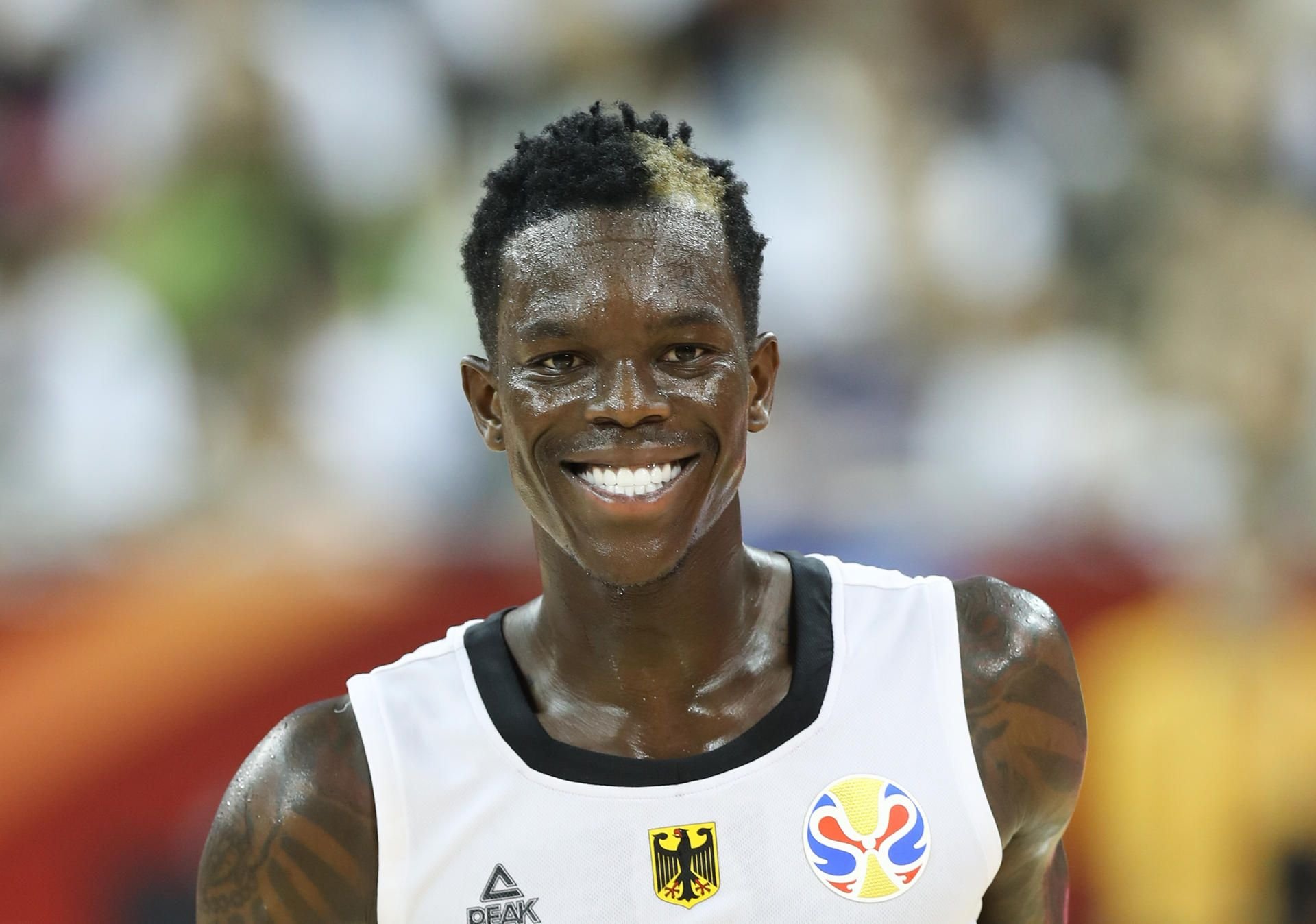 Der 27-jährige Dennis Schröder ist auch eine feste Größe in der deutschen Basketball-Nationalmannschaft.