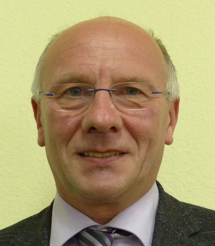 Jürgen Richter gewinnt in Allstedt, Ralf Rettig in Südharz, Ernst Hofmann in der Goldenen Aue und Bernd Skrypek in Mansfelder Grund-Helbra (von oben nach unten).