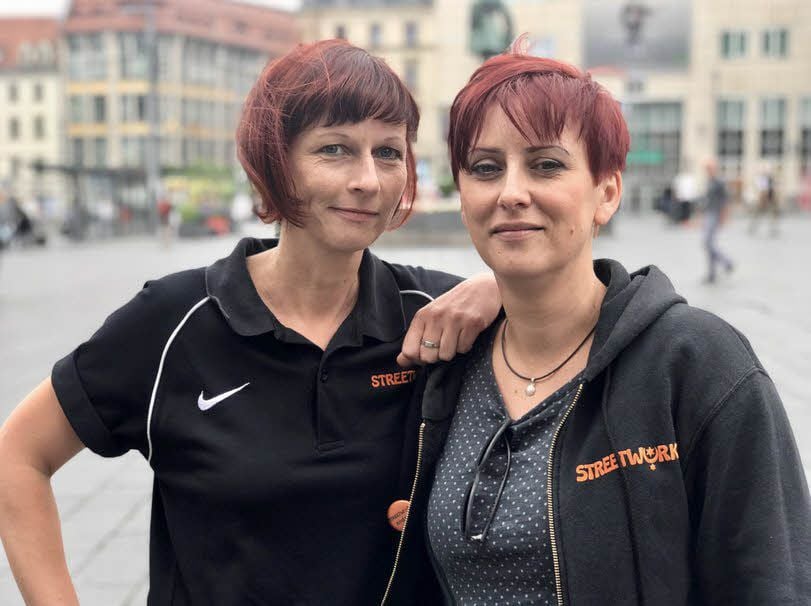 Die Streetworkerinnen Katrin Reinert und Andrea Bohne