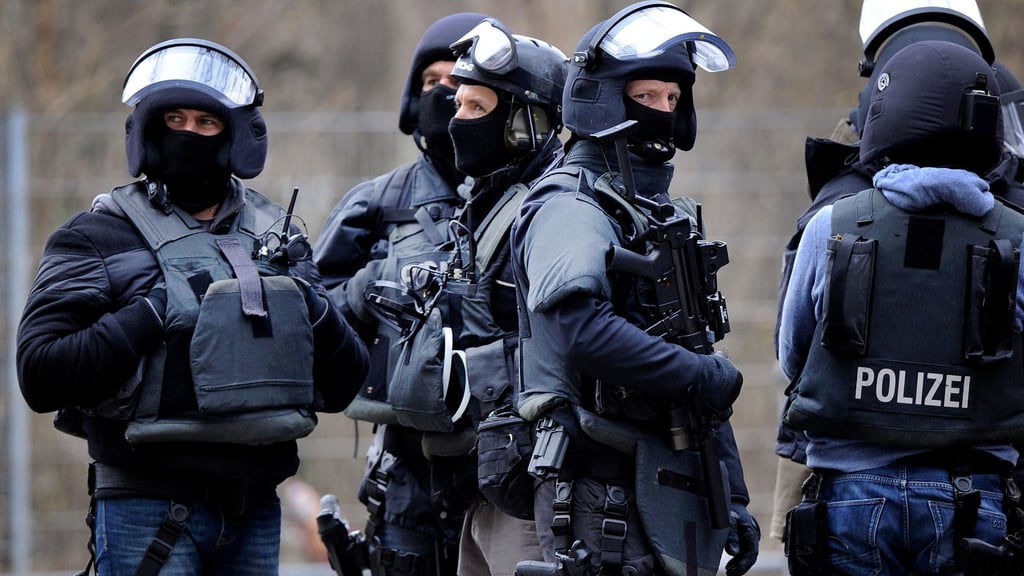 SEK-Einsatzkräfte: Auch die Sondereinheit bekommt einen neuen Standort. (Symbolbild)