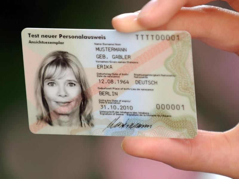 Erika Mustermann seit den 80er Jahren als Ausweisname bekannt. Foto: Tim Brakemeier