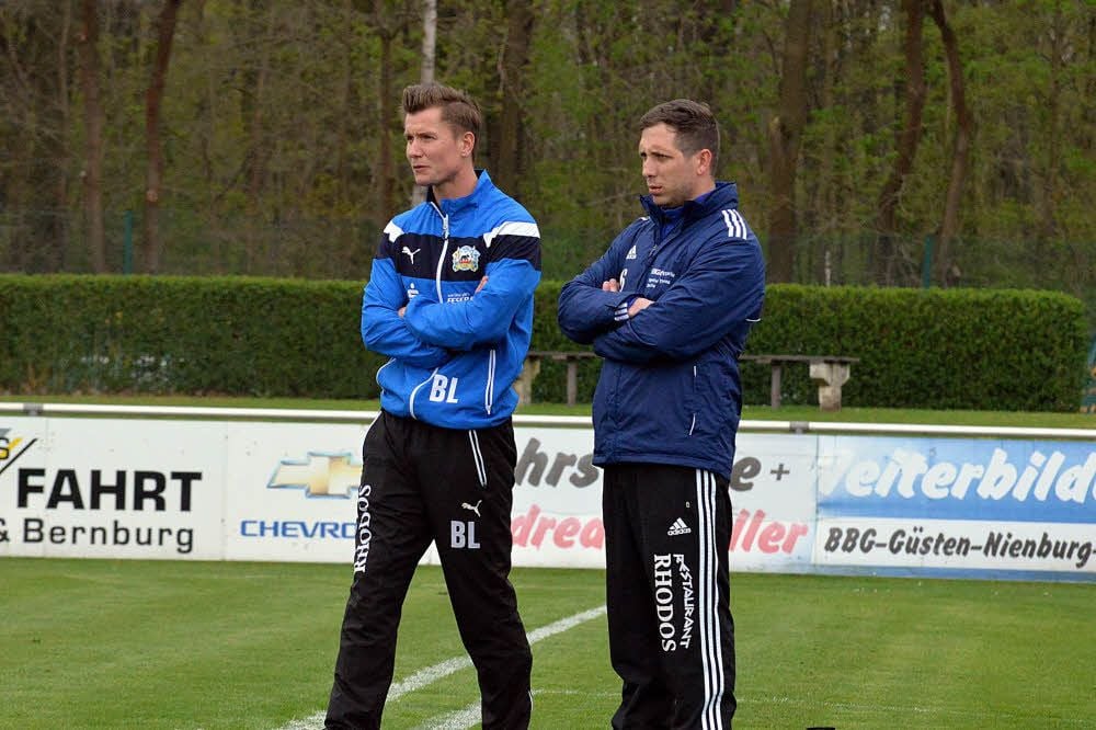 Askanias Trainer Tobias Donath (rechts).