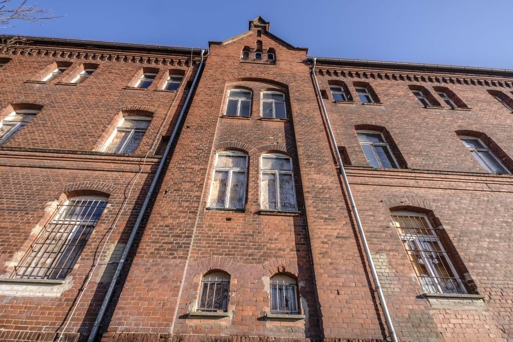 Groß und leer. Wie lange noch? Als Depot taugt das so genannte K-Gebäude jedenfalls nicht.