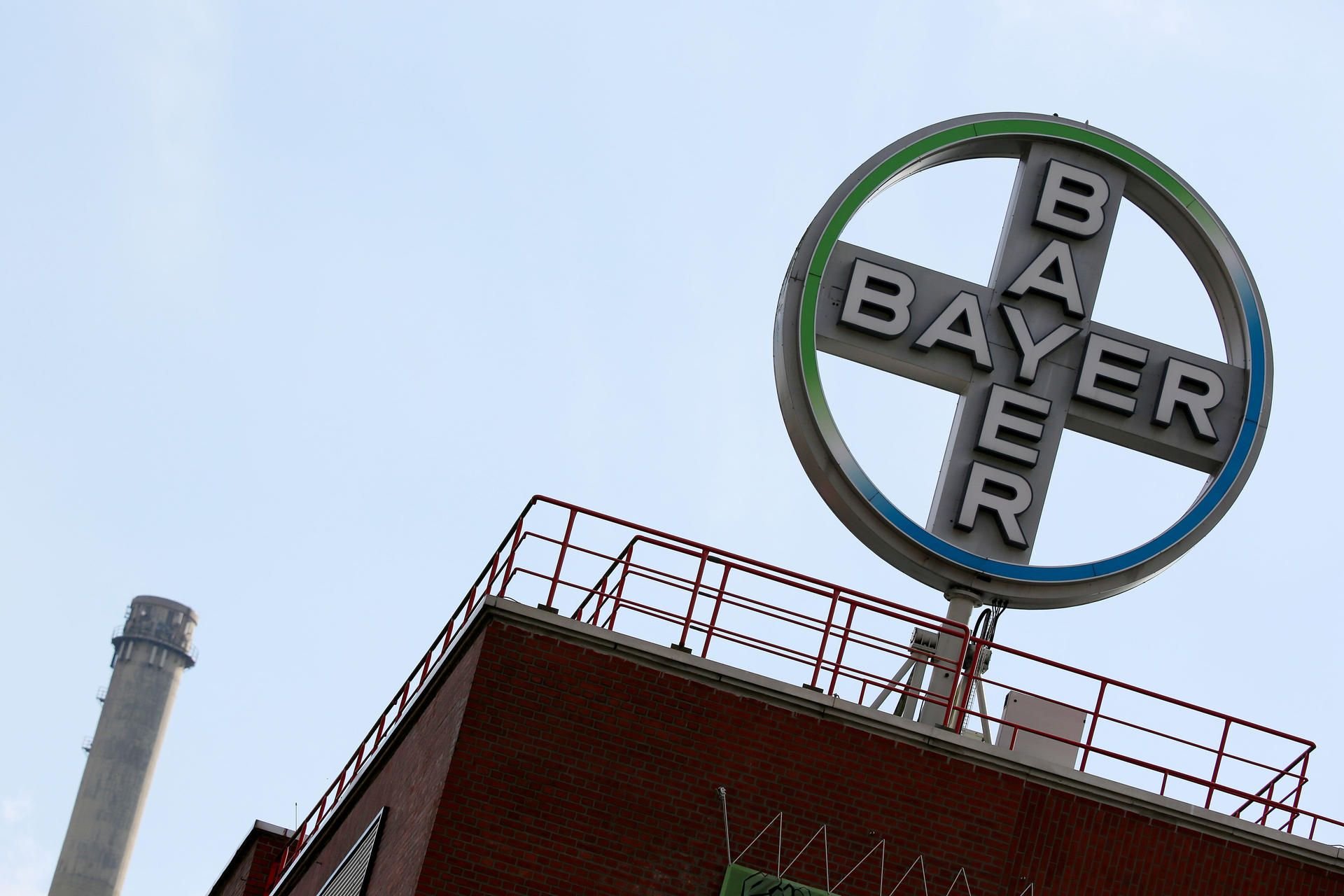 Russland erlaubt Bayer die Monsanto-Übernahme.