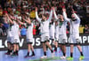 Jubel bei Deutschlands Handballern nach dem Sieg gegen Spanien in Köln.