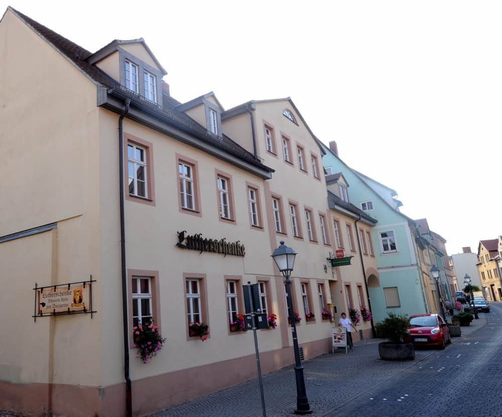 Die Lutherstraße mit der Lutherschenke liegt am Lutherweg mit allen Sehenswürdigkeiten rund um Luther.