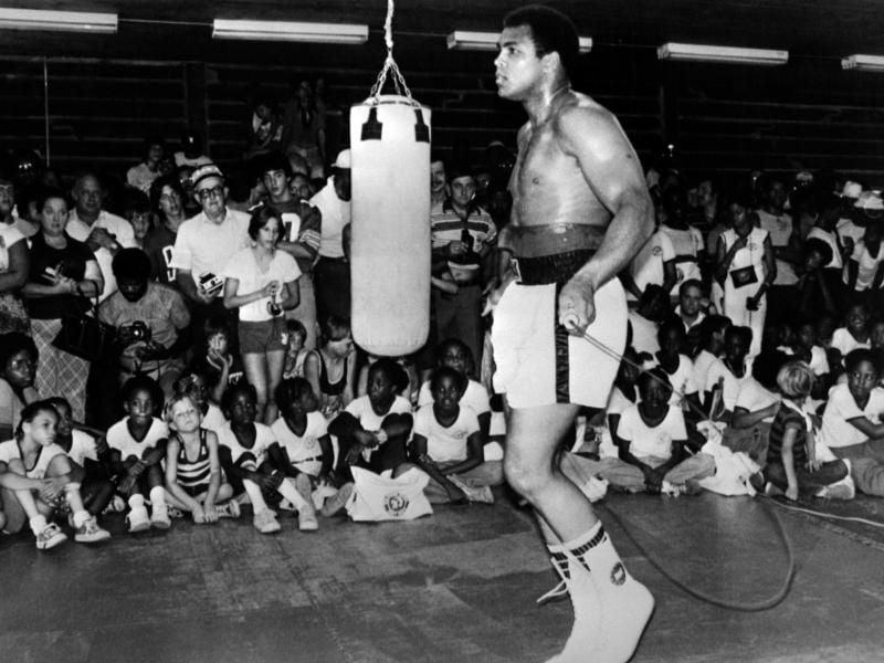 Muhammad Ali beim Training in Deer Lake. Bis 1981 bereitete er sich immer dort auf seine Kämpfe vor. Foto: UPI