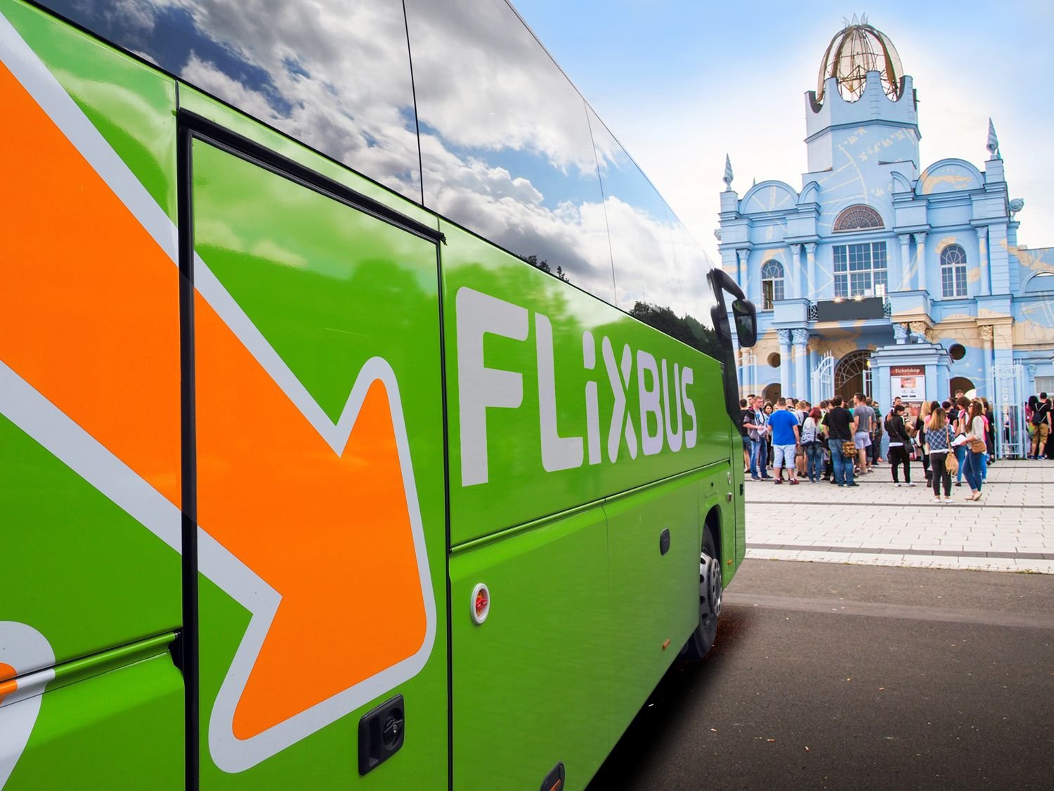 Belantis-Besucher können ab sofort mit dem Flixbus von berlin oder Dresden direkt zum Freizeitpark fahren.