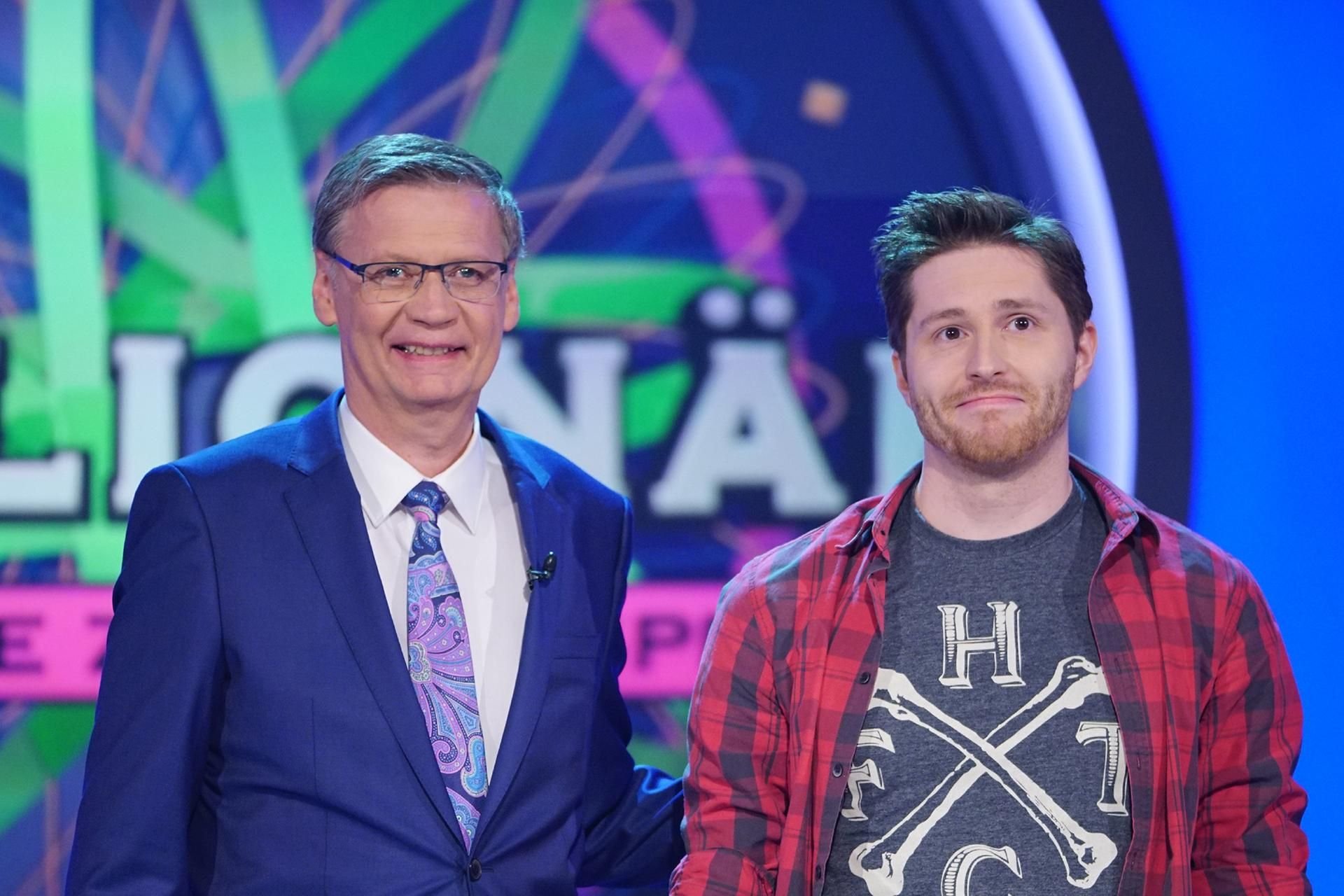 Sebastian Runde mit Günther Jauch im Hürther WWM-Studio.
