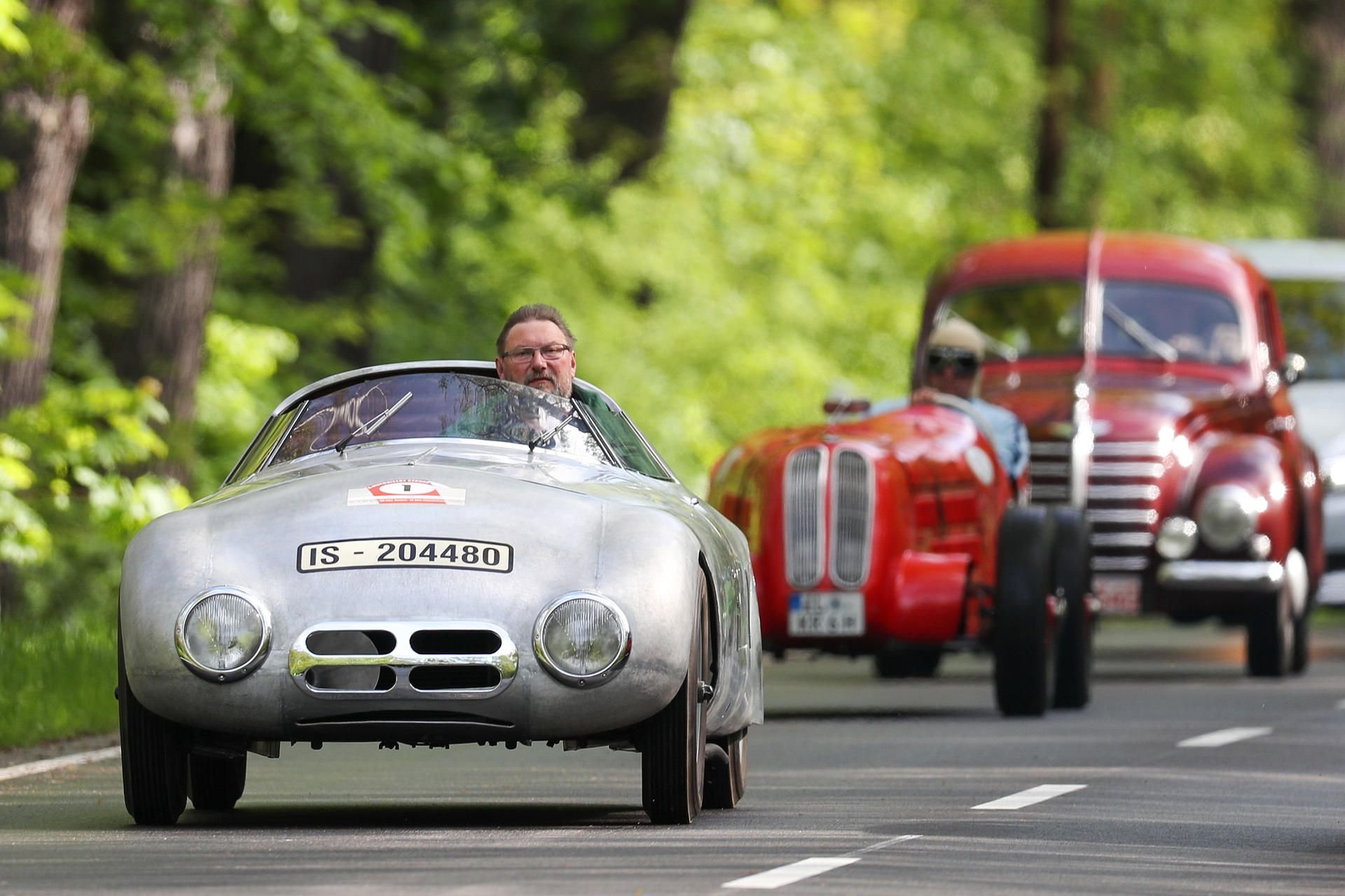 Als Oldtimer gelten Autos, wenn sie 30 Jahre und älter sind.