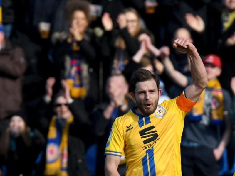 Braunschweigs Kapitän Ken Reichel bejubelt seinen Treffer zum 1:0 gegen den 1. FC Union Berlin. Foto: Peter Steffen