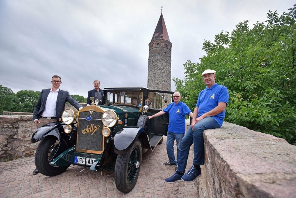 Matthias Egert, Hans-Werner Trummel, Günther Pilz und Ralf Zschoche (v.l.) wollen aus Zörbig die Curbici-Fans grüßen.