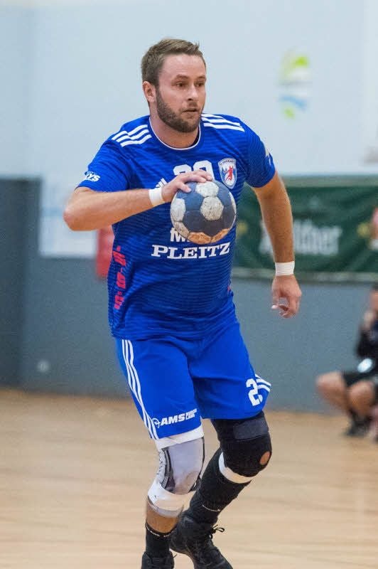 Co-Trainer Marcel Kilz muss aufgrund der Personalnot beim HCB derzeit auch als Spieler einspringen.