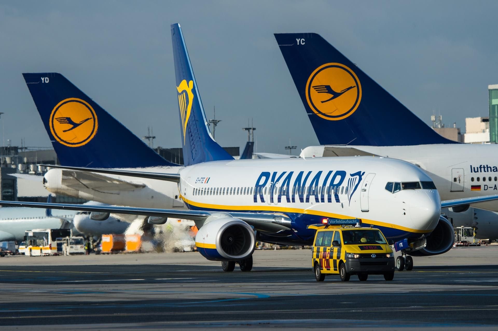 Ryanair fühlt sich klar benachteiligt: Es gebe ein „offensichtliches Komplott“ zwischen der deutschen Regierung, Lufthansa und Air Berlin, ließ das irische Unternehmen verlauten.