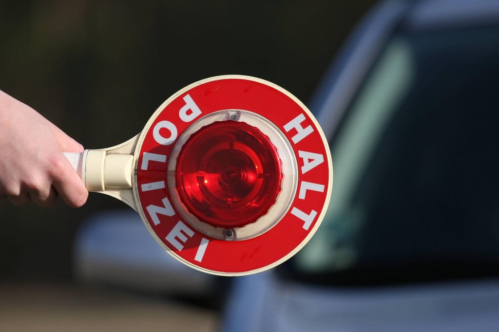 Die Beamten leiteten gegen den 30-Jährigen ein Ermittlungsverfahren wegen Trunkenheit im Verkehr ein.