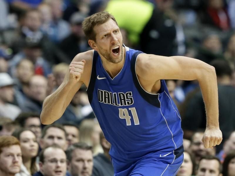 Geht in seine 21. NBA-Saison: Dirk Nowitzki. Foto: Tony Gutierrez/AP