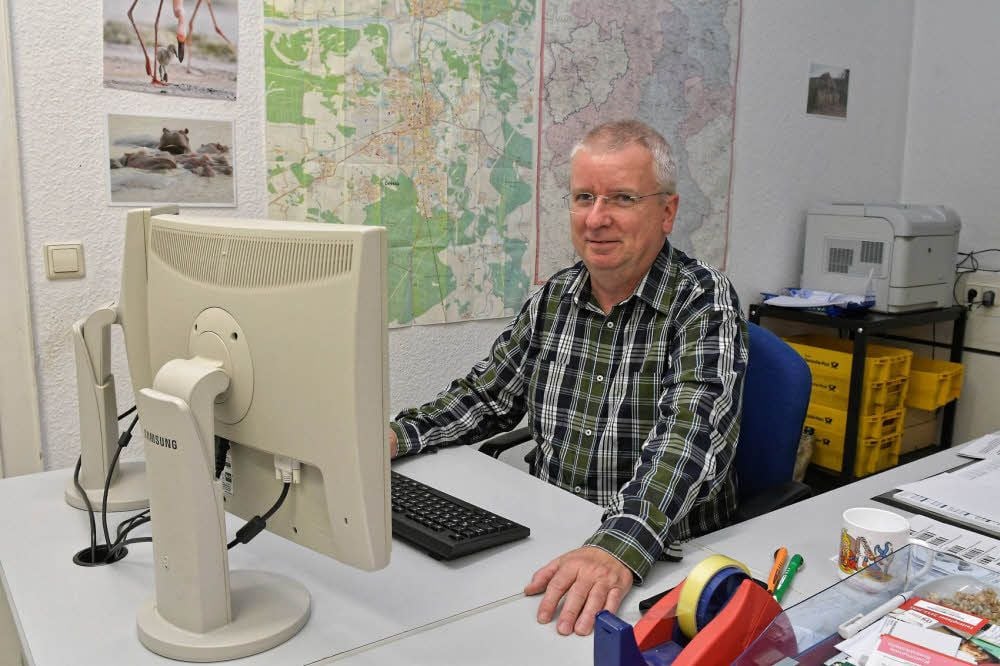 23.55 Uhr hatte es Dessaus Kreiswahlleiter Michael Conrad am Sonntag geschafft, der Wahlkreis 70 war ausgezählt. Die Auswertung der Zahlen dauert an.
