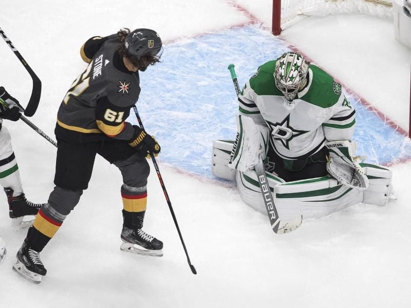 Torhüter Anton Khudobin feierte mit den Dallas Stars einen Sieg gegen die Vegas Golden Knights. Foto: Jason Franson/The Canadian Press/AP/dpa
