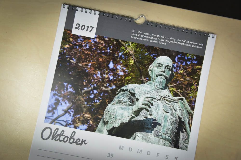 Der Kalender zeigt vor allem klassisch-historische Motive aus Köthens City.