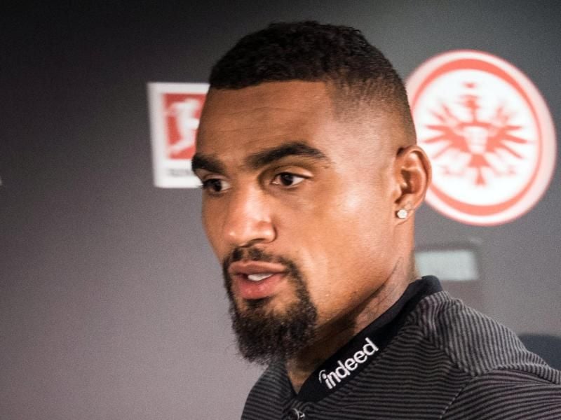 Genießt bei den Fans von Eintracht Frankfurt Kultstatus: Kevin-Prince Boateng. Foto: Frank Rumpenhorst