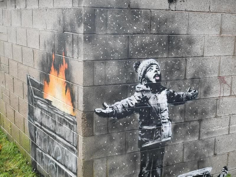 Banksys Garagenwerk wird erst einmal an Ort und Stelle verbleiben. Foto: Ben Birchall/PA