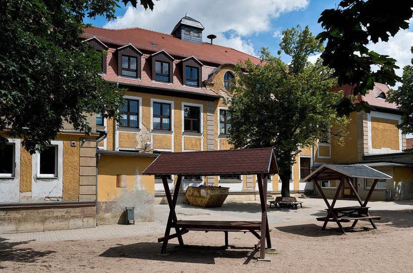 Der Rat gab vergangene Woche grünes Licht für die Fortsetzung der Sanierung der Grundschule in Schafstädt. Insgesamt sollen dort nun 280.000 Euro verbaut werden.