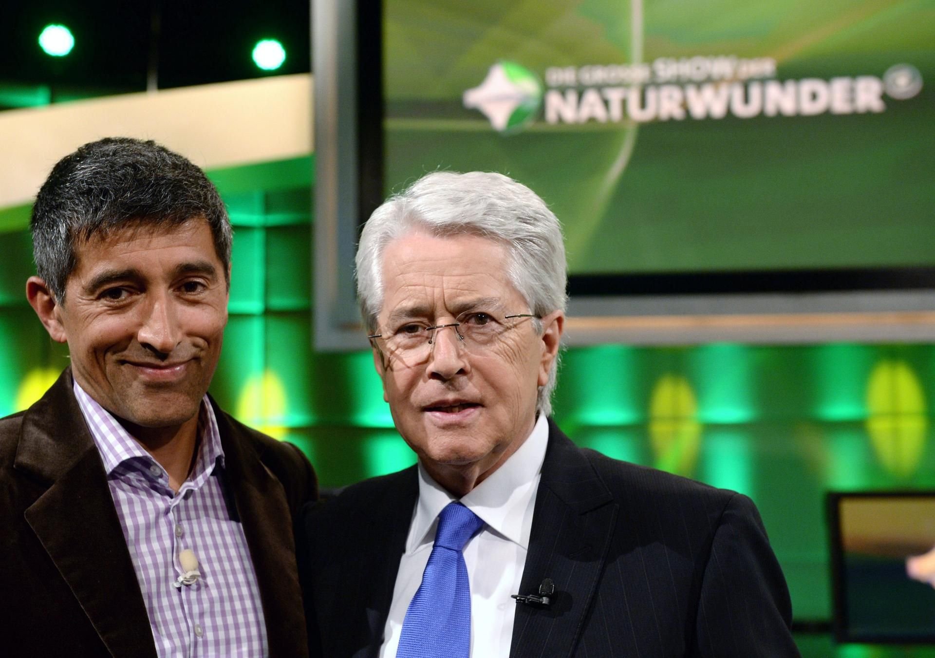 Ranga Yogeshwar (l). und Frank Elstner präsentieren „Die große Show der Naturwunder“