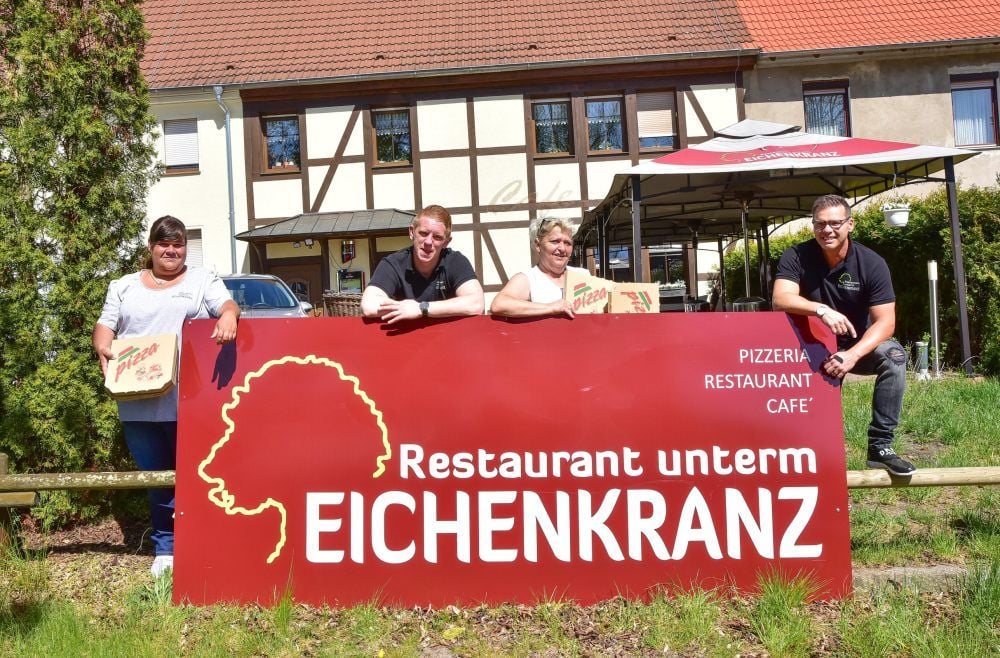 Das Team vom Meinsdorfer Restaurant unterm Eichenkranz hat seinen Lieferservice erweitert. Es läuft gut.