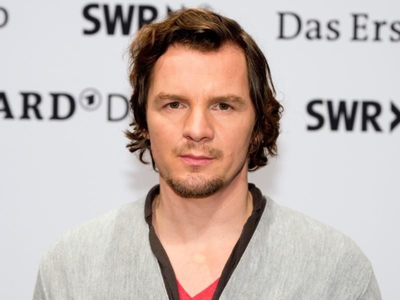 Felix Klare bleibt lieber unerkannt. Foto: Sebastian Kahnert