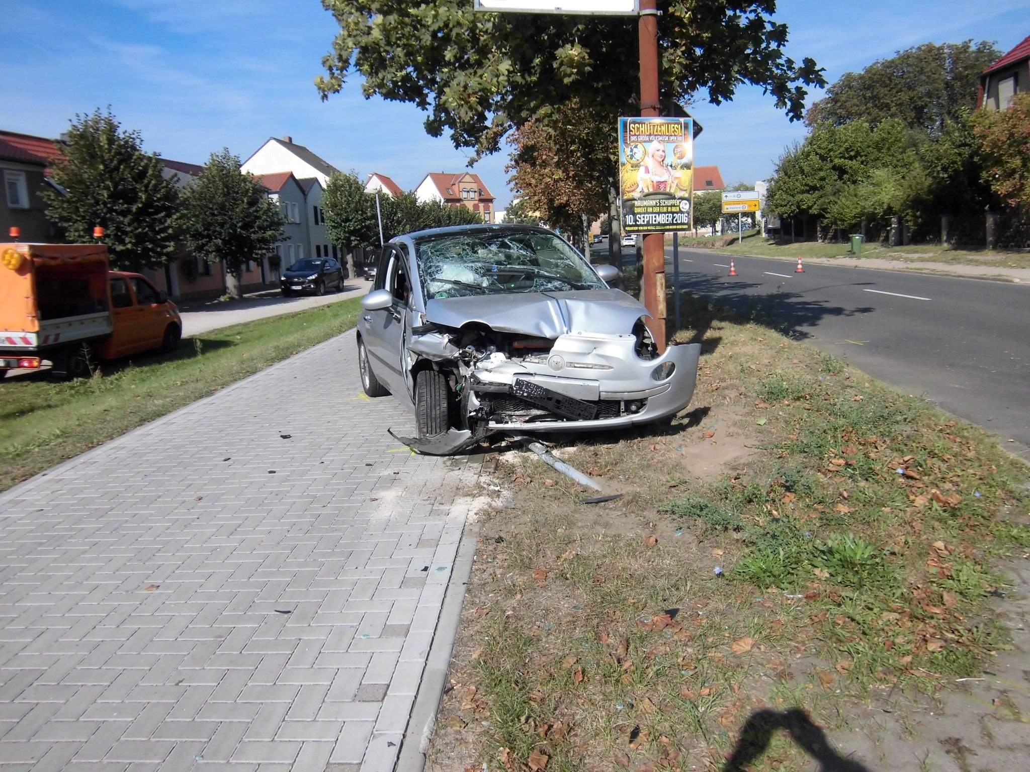 Zwei Pkw sind auf der Dessauer Chaussee zusammengeprallt.