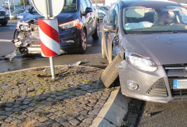 Bei einem Verkehrsunfall in Garlegen wurden am Freitagvormittag fünf Personen verletzt.