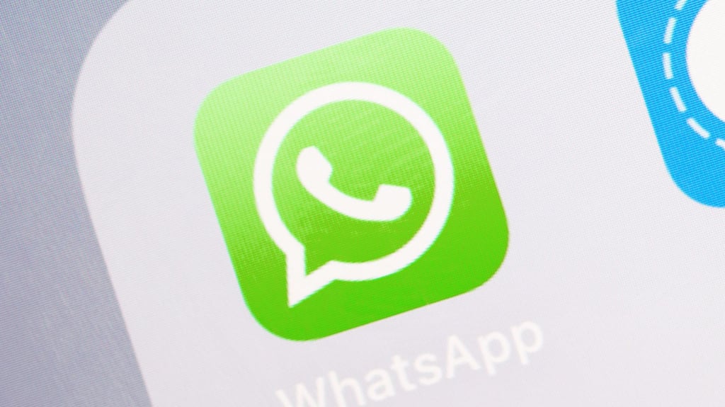 Beim Messengerdienst Whatsapp wird aktuell ein Fake-Gewinnspiel herumgeschickt. Foto: