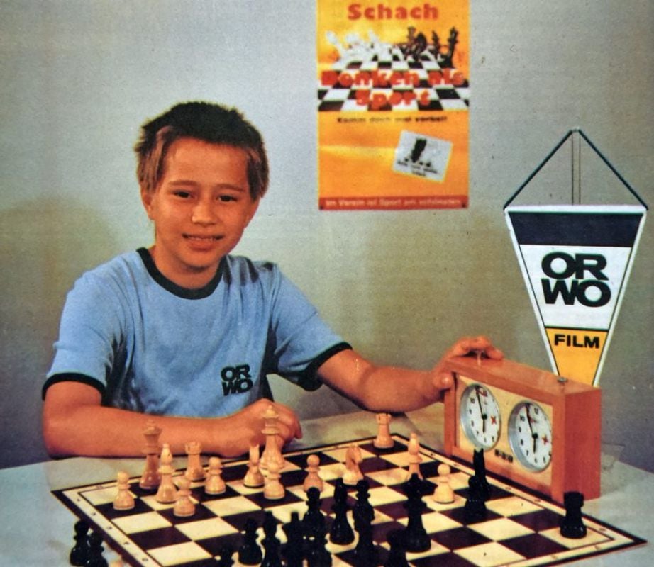 Bei der Jugendweltmeisterschaft in Fond du Lac (Wisconsin USA) belegte der damals elfjährige Alexander Naumann den 18. Platz.