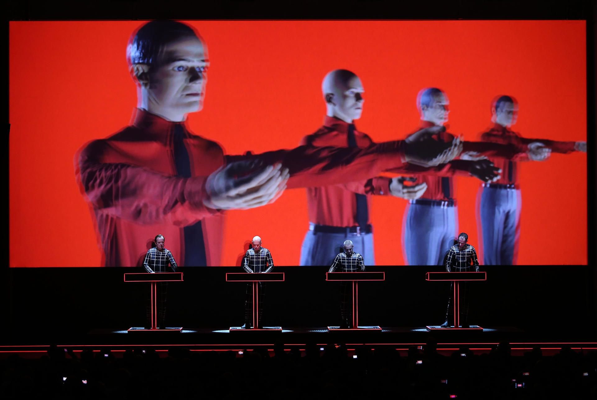 Kraftwerk bei einem Konzert in Düsseldorf.