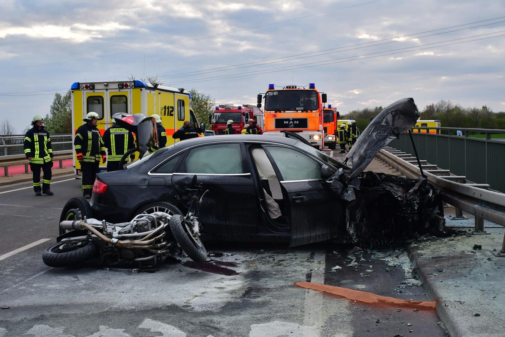 Bei dem Unfall auf der B91 wurden acht Menschen verletzt.