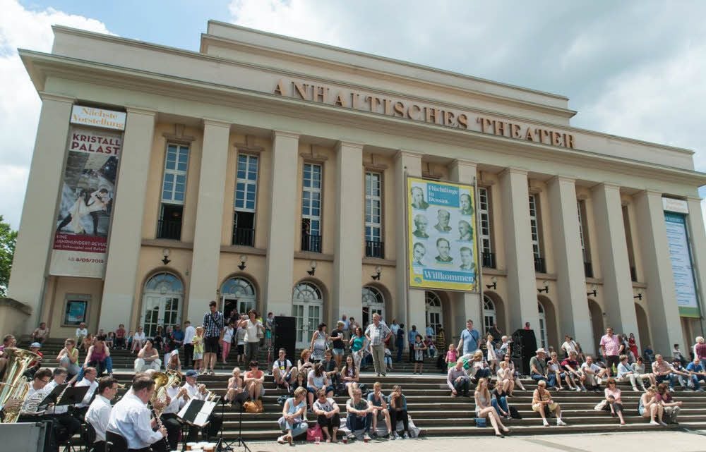 Das Anhaltische Theater Dessau ist ein kultureller Leuchtturm für Sachsen-Anhalt, aber trotz aller Sparmaßnahmen in finanzieller Bedrängnis.