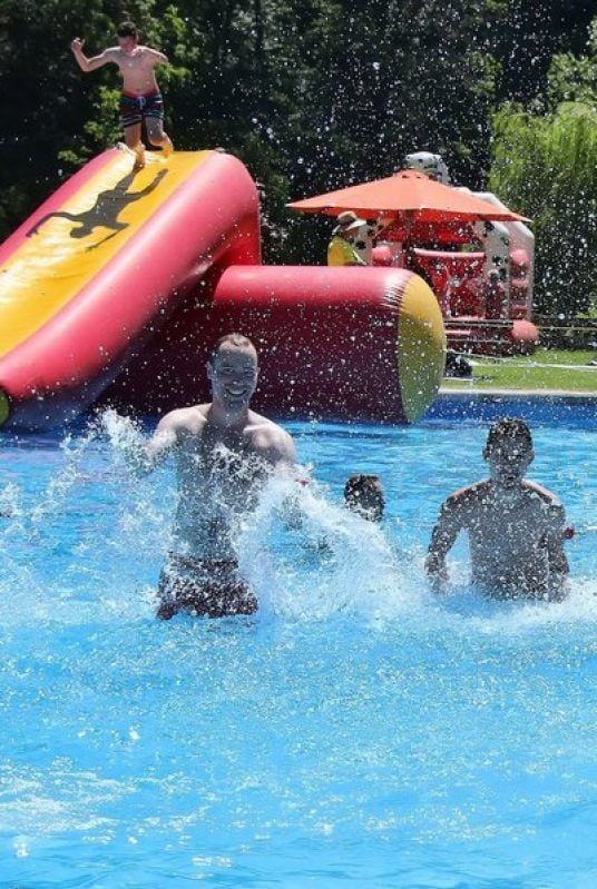 Grillenberg: Spaß im Waldbad