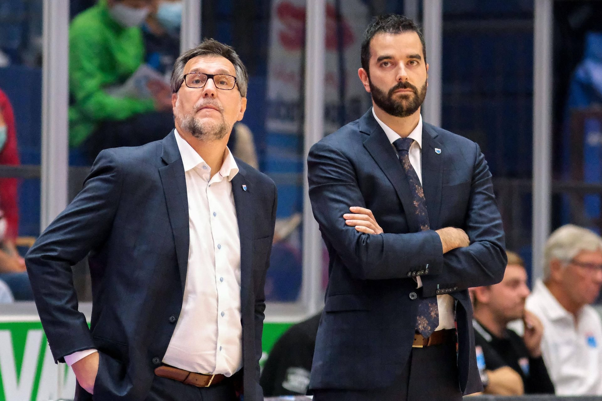 MBC-Trainer Silvano Poropat (l.) und Co-Trainer Aleksandar Scepanovic.