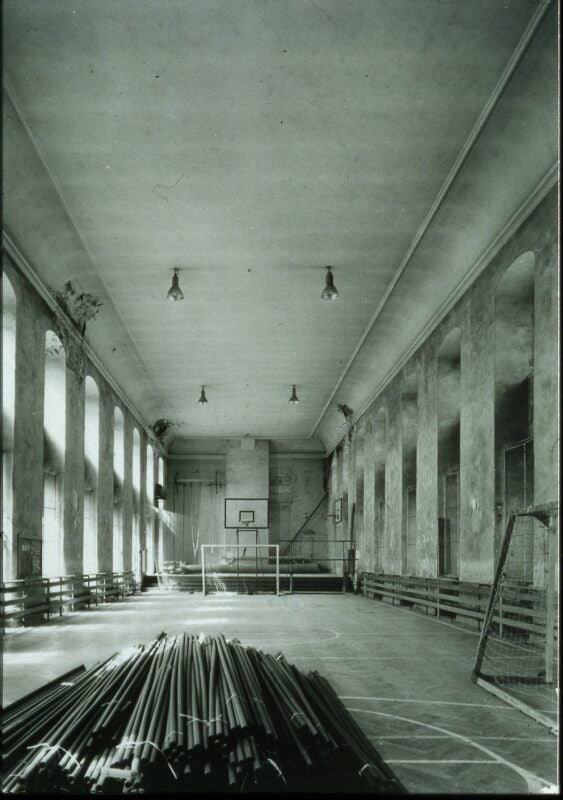 Zu DDR-Zeiten wurde der Saal völlig zweckentfremdet genutzt - unter anderem als Turnhalle für Studenten.