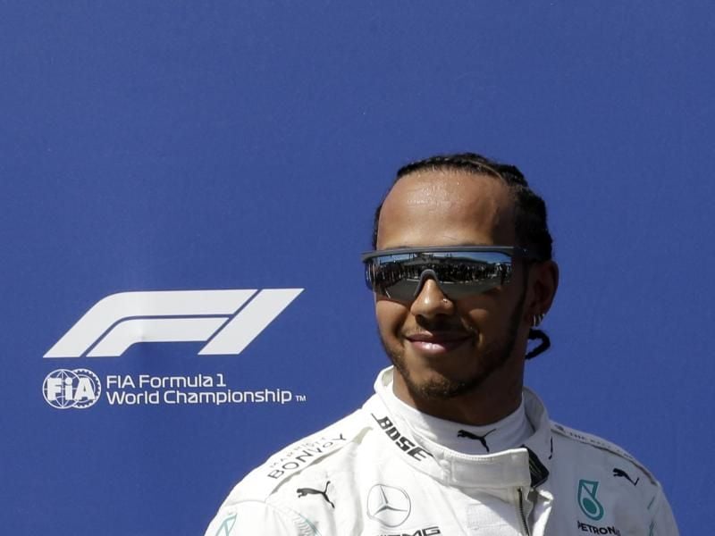 Rechnet mit starker Konkurrenz beim Rennen in Silverstone: Lewis Hamilton. Foto: Claude Paris/AP